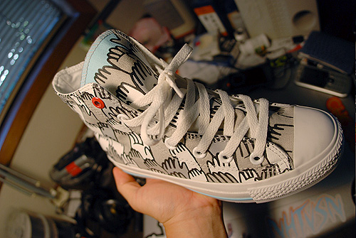 jeff hamada converse 1hund(red) red (product)red livestock vancouver chuck taylor shoe charity the global fund