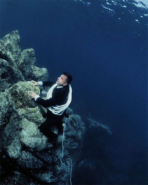 booooooom photo photography photographer philippe ramette underwater surreal blog