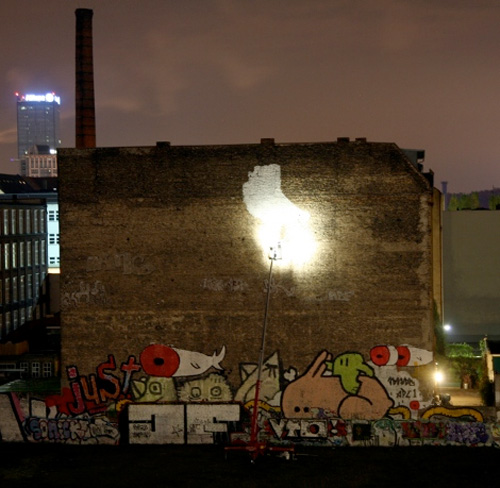 booooooom blu berlin muto
