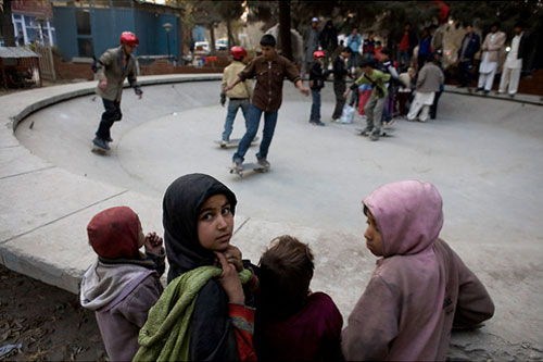 skateistan afghanistan kids introduced to skateboarding