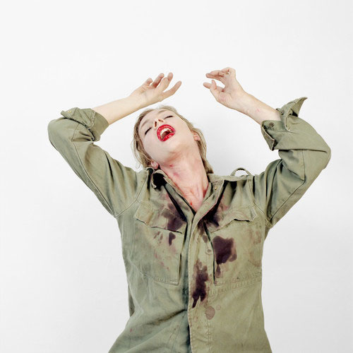 nienke klunder artist photography self portrait transition series