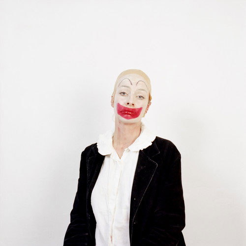 nienke klunder artist photography self portrait transition series