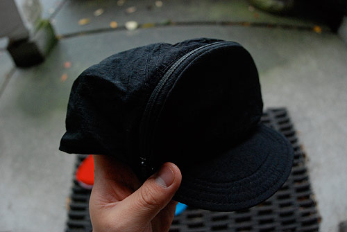 fanny pack for your head cap-sac hat