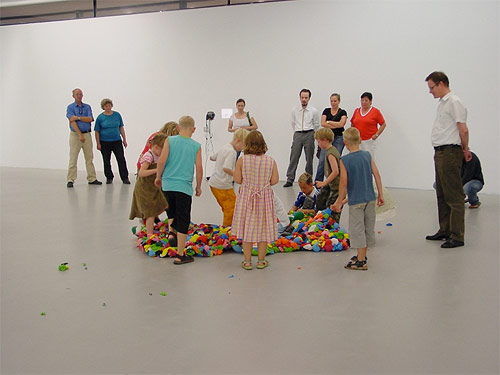 Balloon sculptures by artist Hans Hemmert