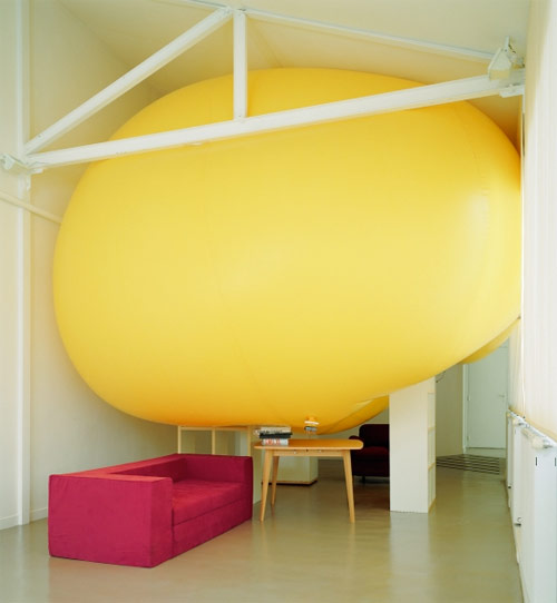 Balloon sculptures by artist Hans Hemmert