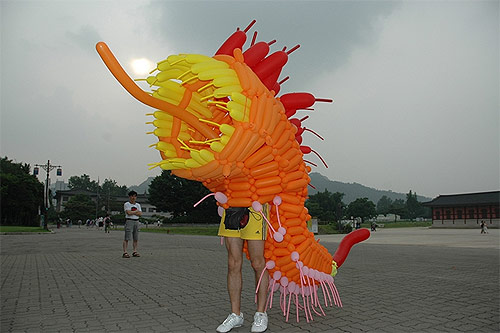 Balloon sculptures by artist Jason Hackenwerth