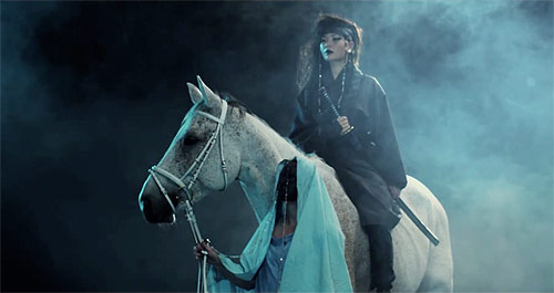 under byen unoder music video manyar I. Parwani