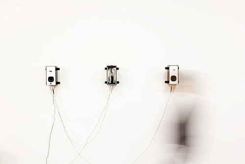 unterwasser magnetic installation by artist andre wakko