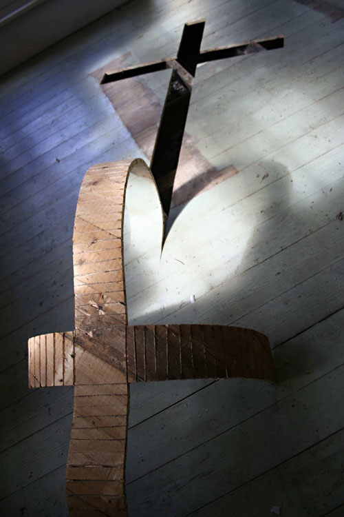 Sculptures installations by artist Robbie Rowlands