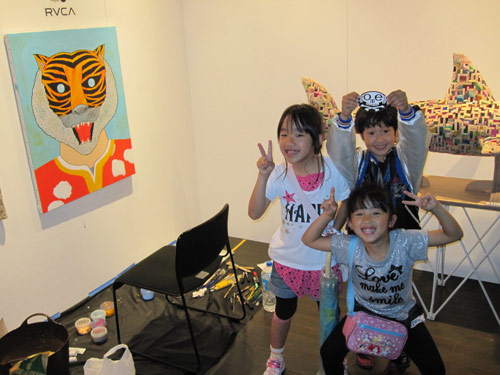 Artist Matt Leines in Japan