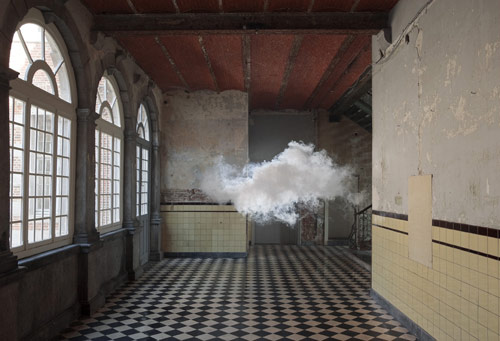 Artist Berndnaut Smilde makes real clouds inside gallery