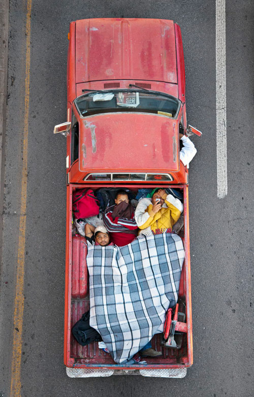 Car poolers photos by Alejandro Cartagena
