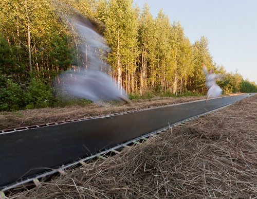 Fast Track trampoline by Salto Architects