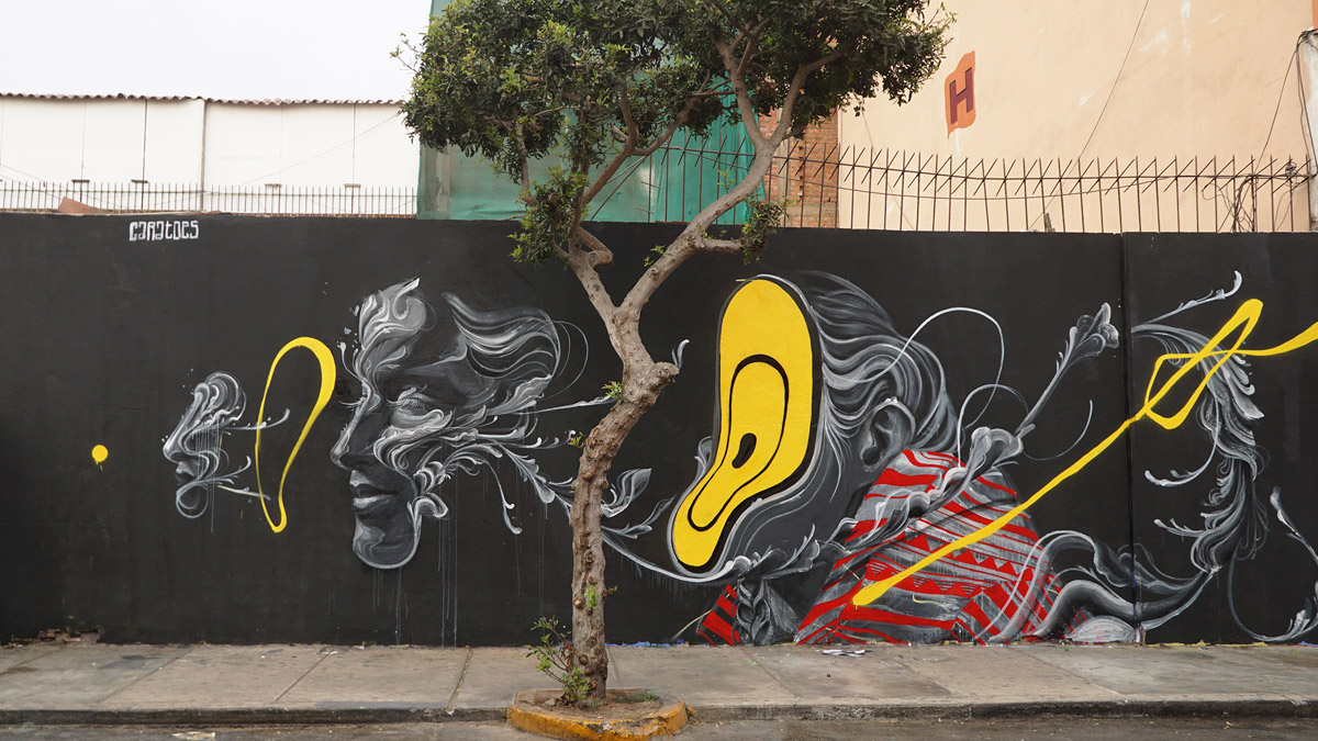Caratoes mural in Lima, Peru
