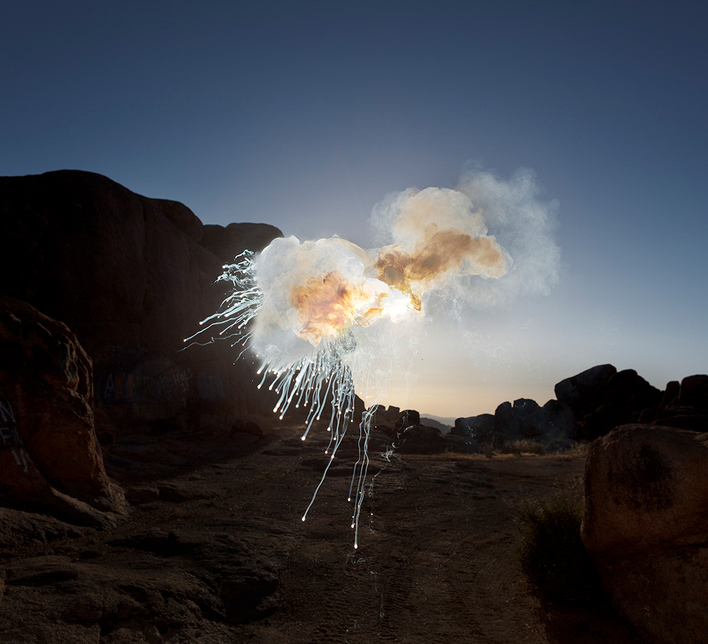 “Exploded Views” pelo Fotógrafo Kevin Cooley EXPLODED VIEW DESERT II