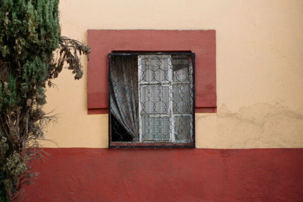  - Image 4 of 8
