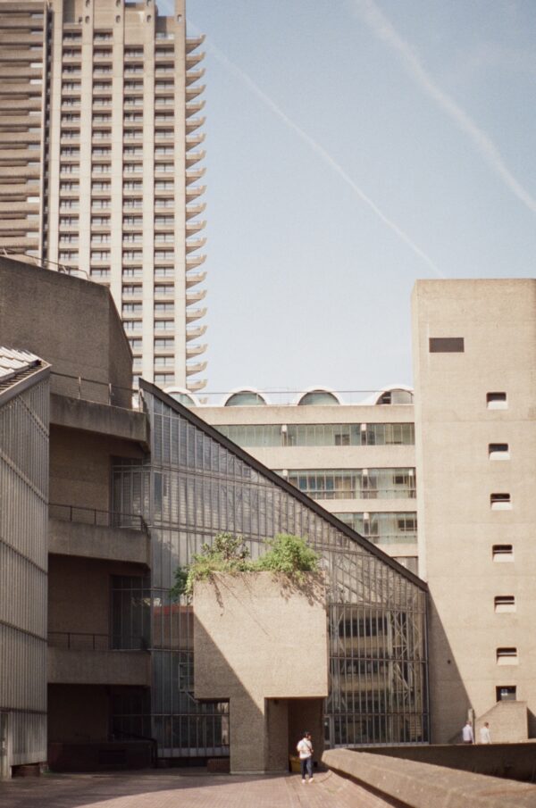  - Image 4 of 7