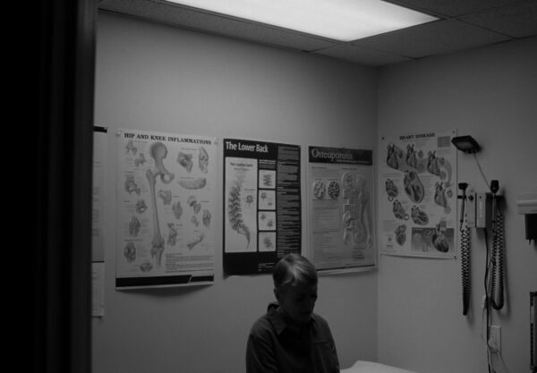  - Image 2 of 6