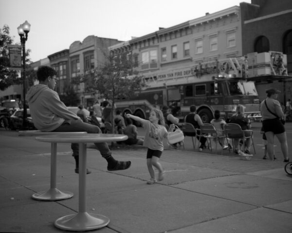  - Image 4 of 6