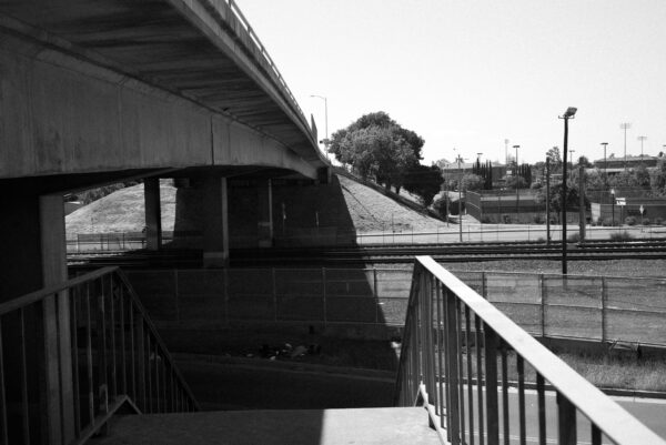  - Image 4 of 8
