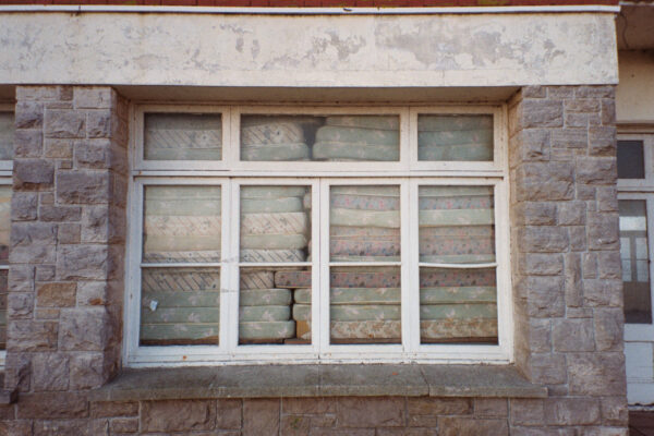  - Image 4 of 8