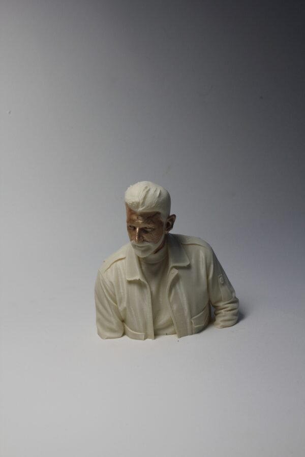  - Image 2 of 4