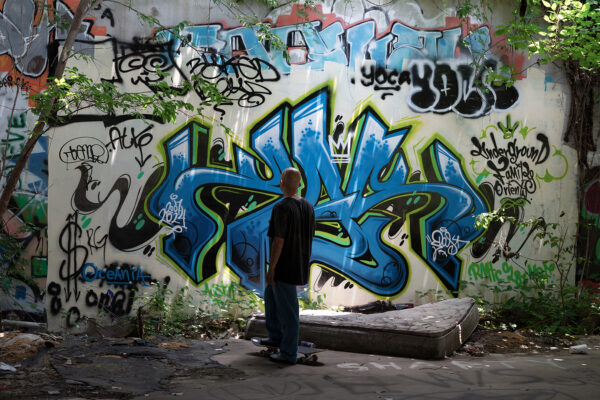  - Image 2 of 8