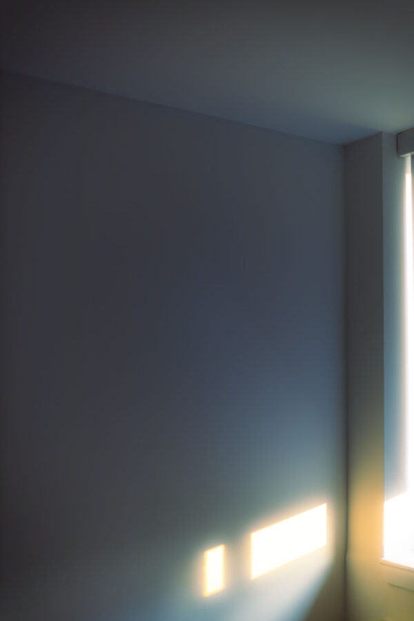  - Image 4 of 8