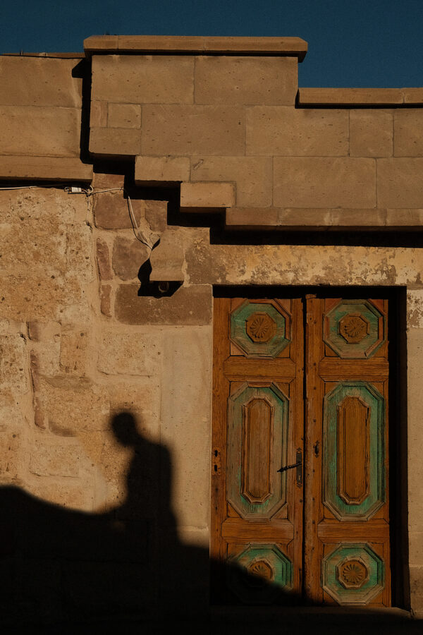  - Image 4 of 8