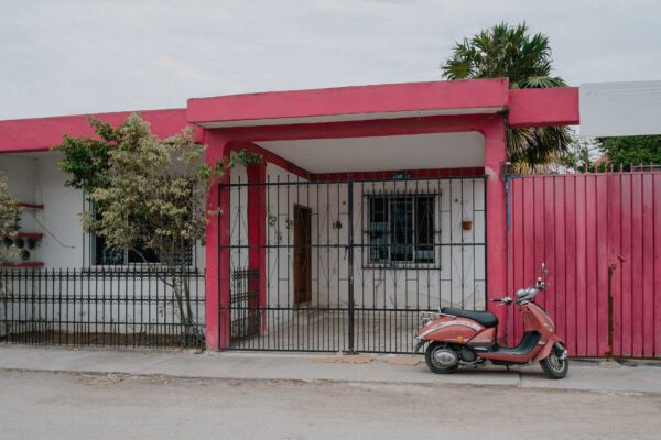 - Image 3 of 8