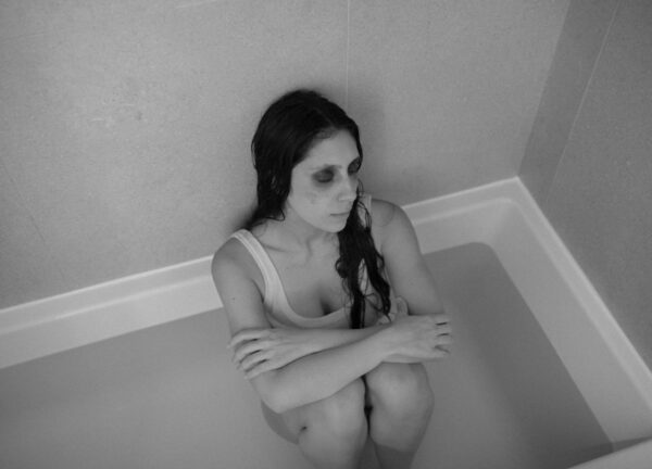  - Image 2 of 8