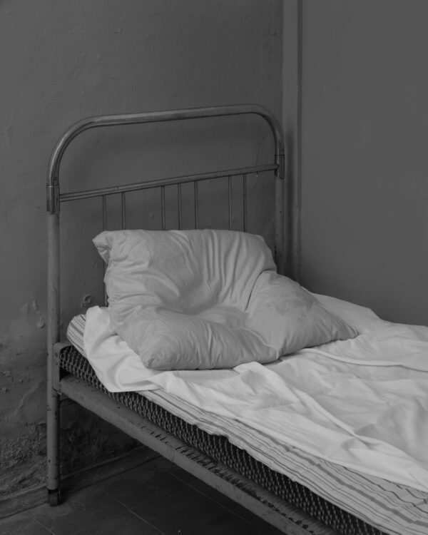  - Image 5 of 8