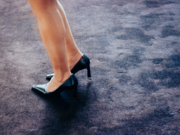  - Image 1 of 4