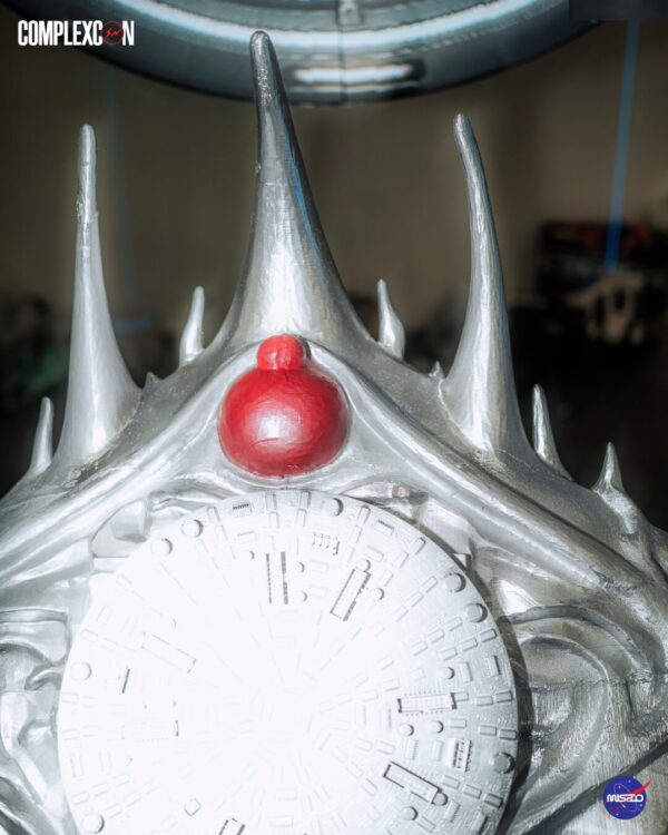  - Image 3 of 8