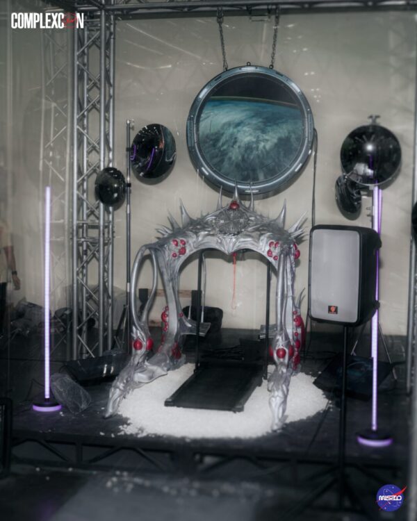  - Image 4 of 8