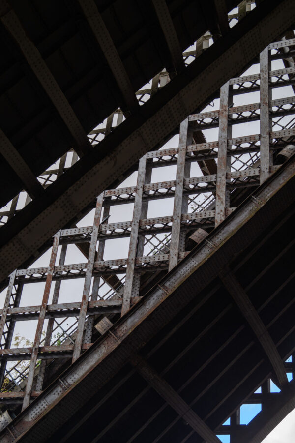  - Image 4 of 5