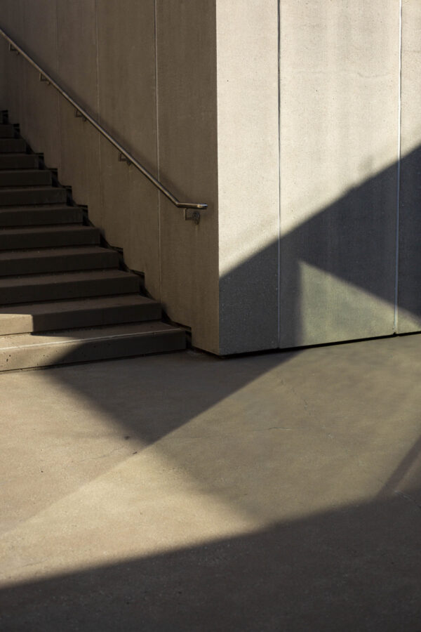  - Image 4 of 8