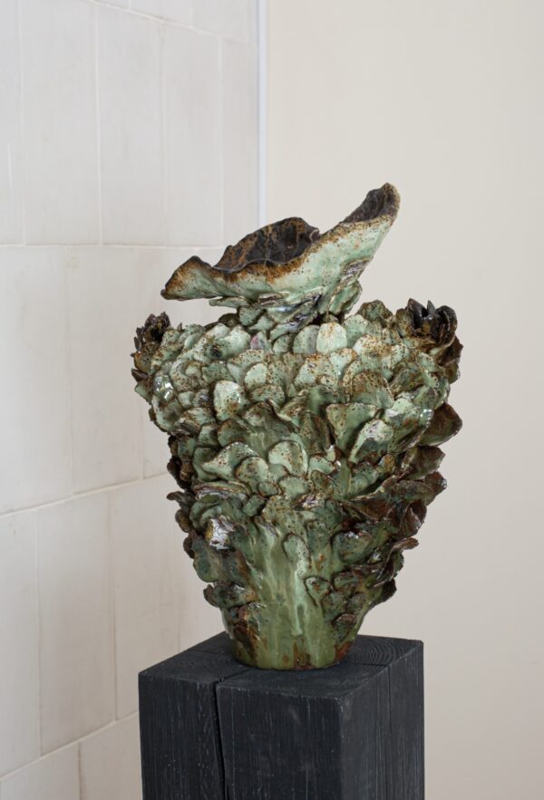  - Image 4 of 8
