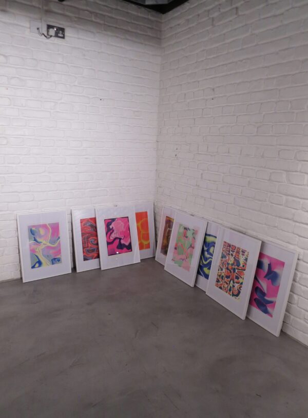  - Image 1 of 4