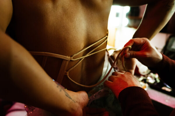  - Image 1 of 8