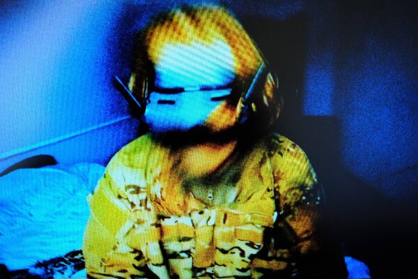  - Image 2 of 8