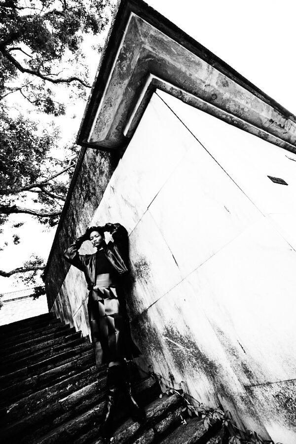  - Image 5 of 8