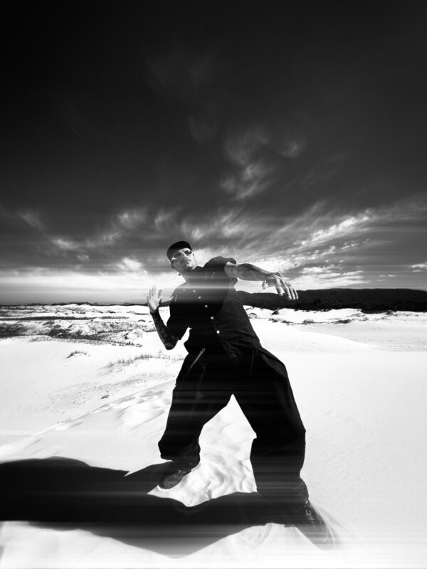  - Image 2 of 8