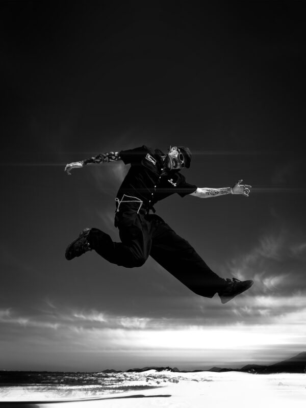  - Image 1 of 8