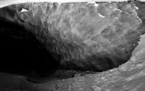  - Image 4 of 8