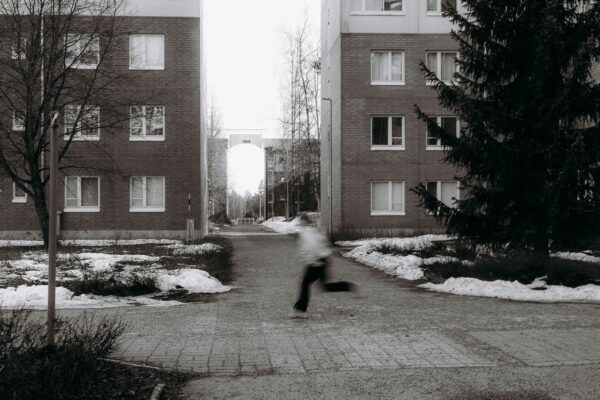  - Image 4 of 8