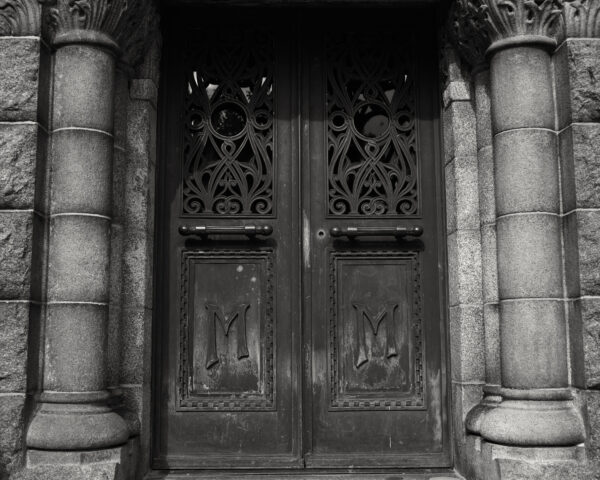  - Image 4 of 8